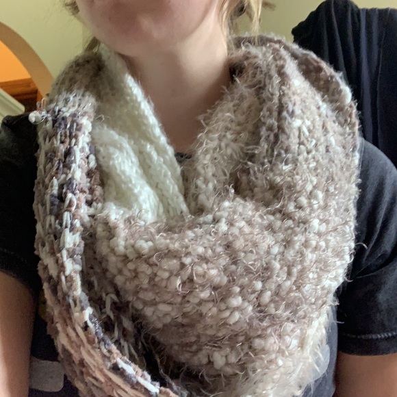 Sonoma Infinity Scarf - Picture 3 of 3